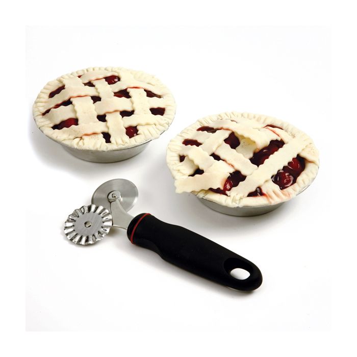 Norpro GRIP-EZ Pastry/Ravioli Wheel - Home Gadgets