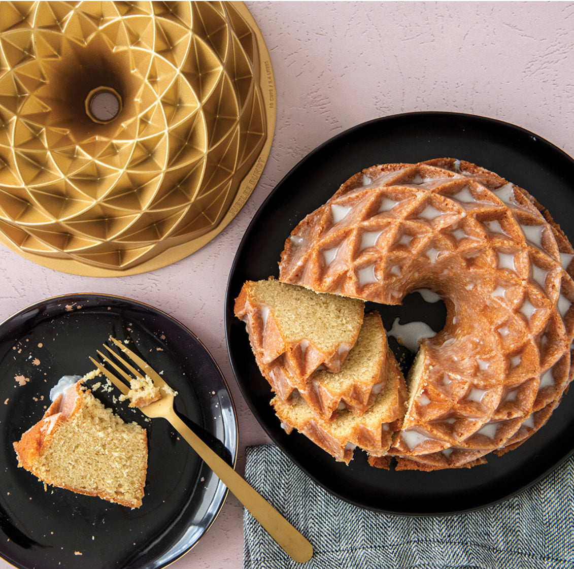 Nordic Ware Jubilee Bundt Pan 